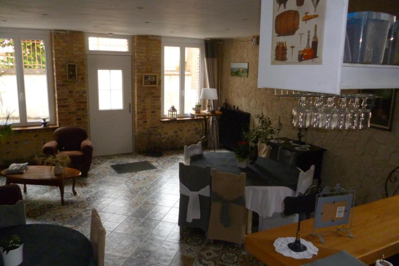 Apartament Le Relais De Montigny Zewnętrze zdjęcie